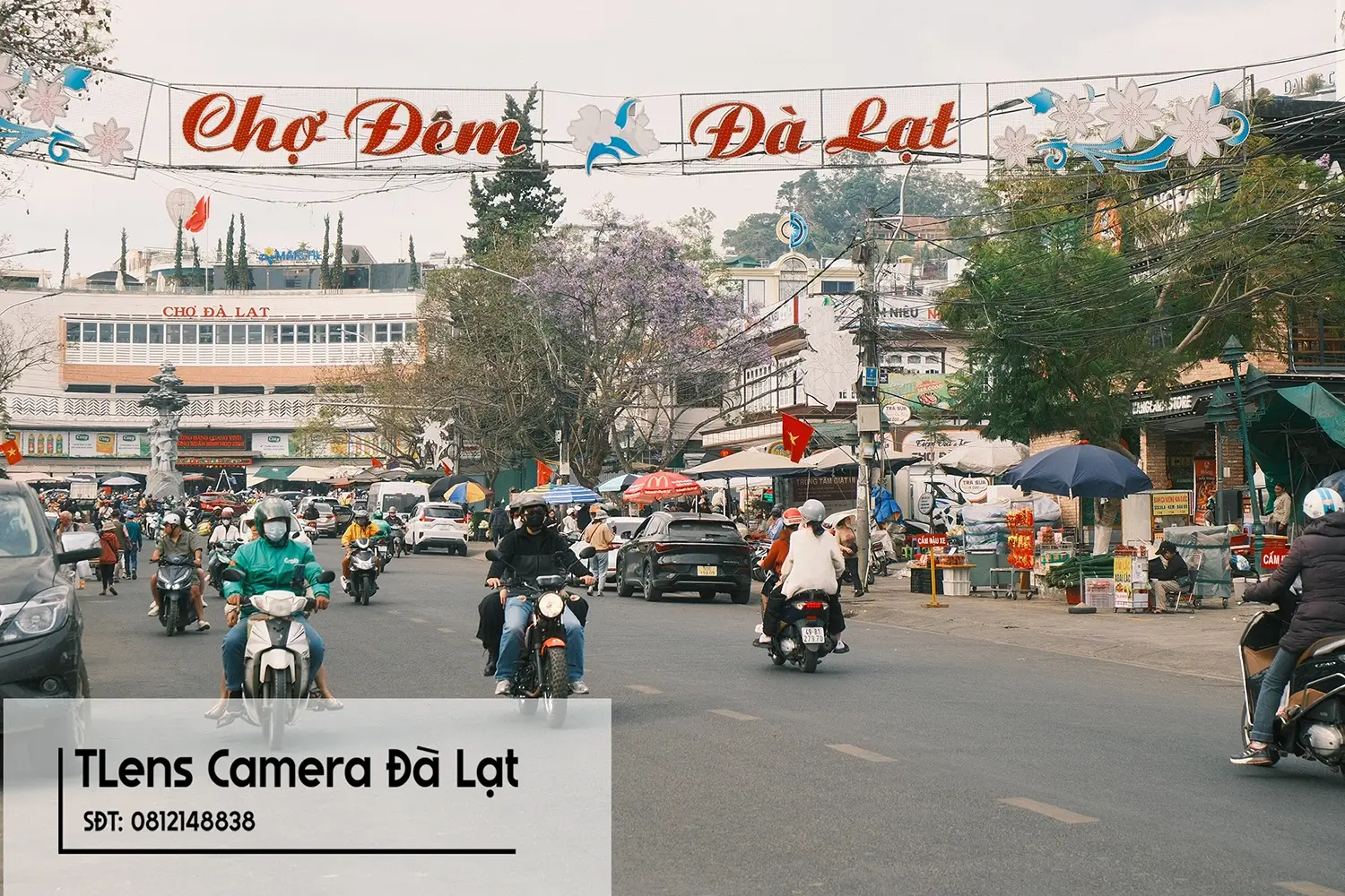 Máy ảnh và phụ kiện được chuẩn bị tại TLens Camera Đà Lạt