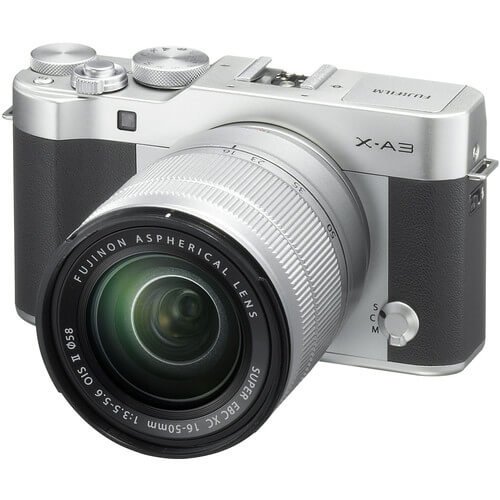 Thân máy Fujifilm X-A3 vỏ bạc gắn ống kính kit, ảnh sản phẩm nền trắng